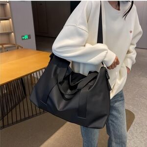 Sports gym travel bag, foldable carry-on luggage bag for personal items NEW